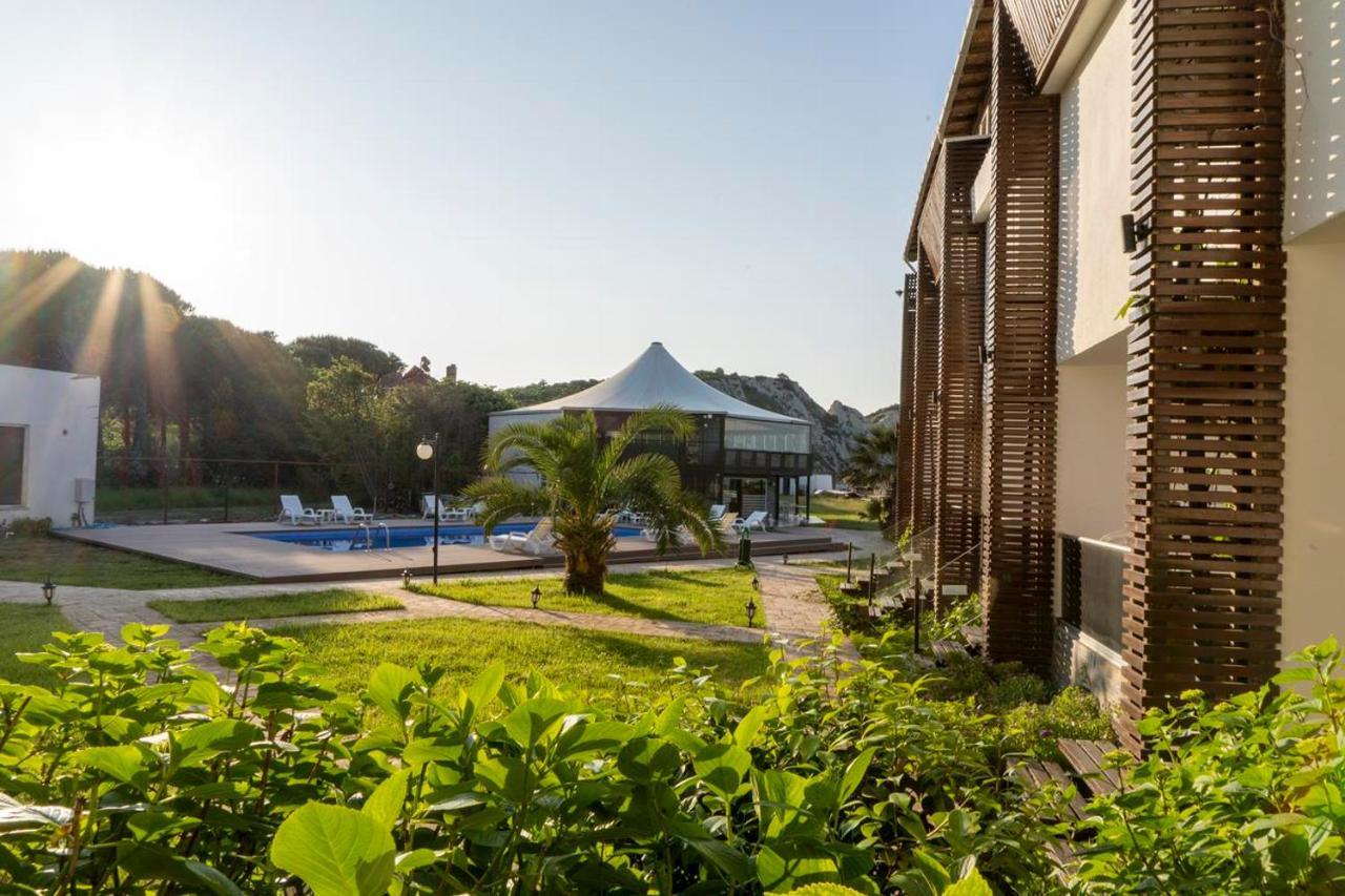 Karacakoy Mad Sea Beach Hotel מראה חיצוני תמונה