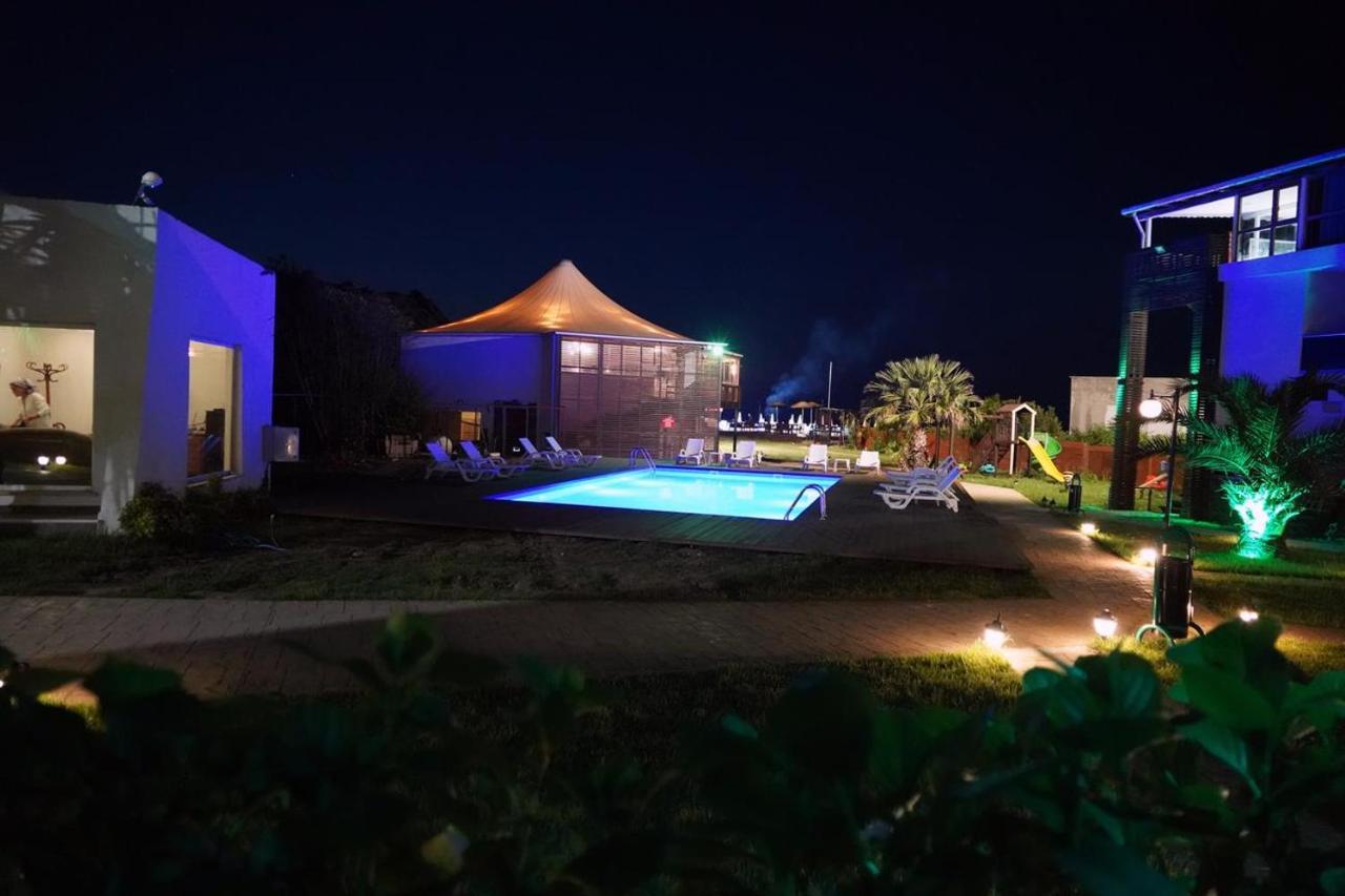 Karacakoy Mad Sea Beach Hotel מראה חיצוני תמונה