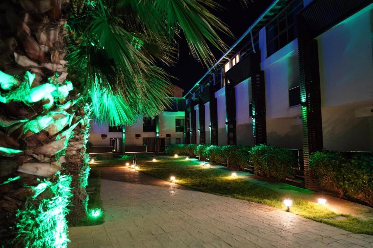 Karacakoy Mad Sea Beach Hotel מראה חיצוני תמונה