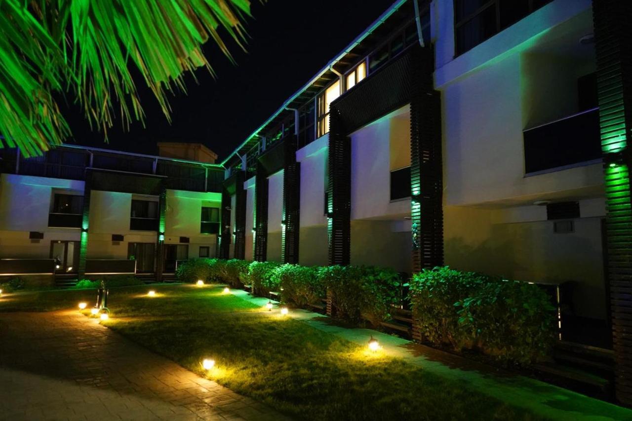 Karacakoy Mad Sea Beach Hotel מראה חיצוני תמונה