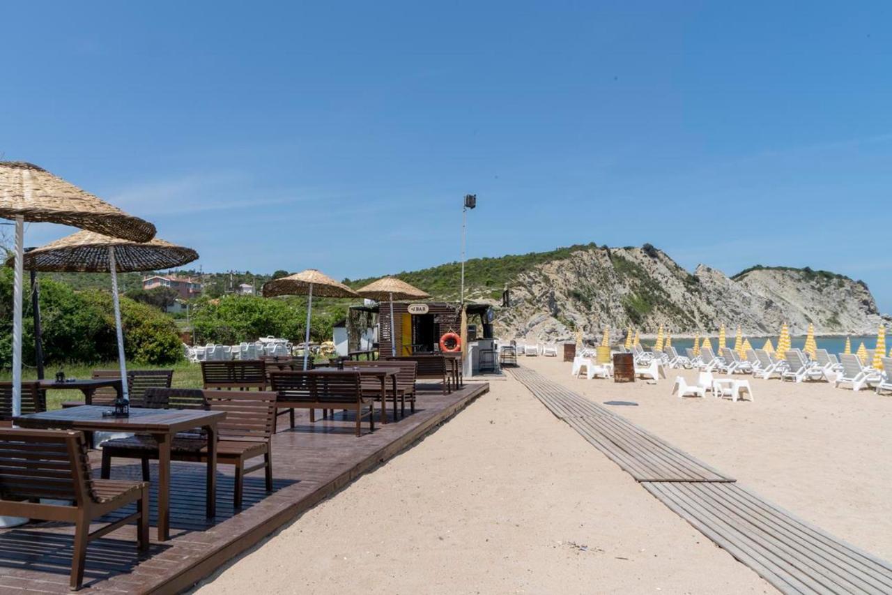 Karacakoy Mad Sea Beach Hotel מראה חיצוני תמונה