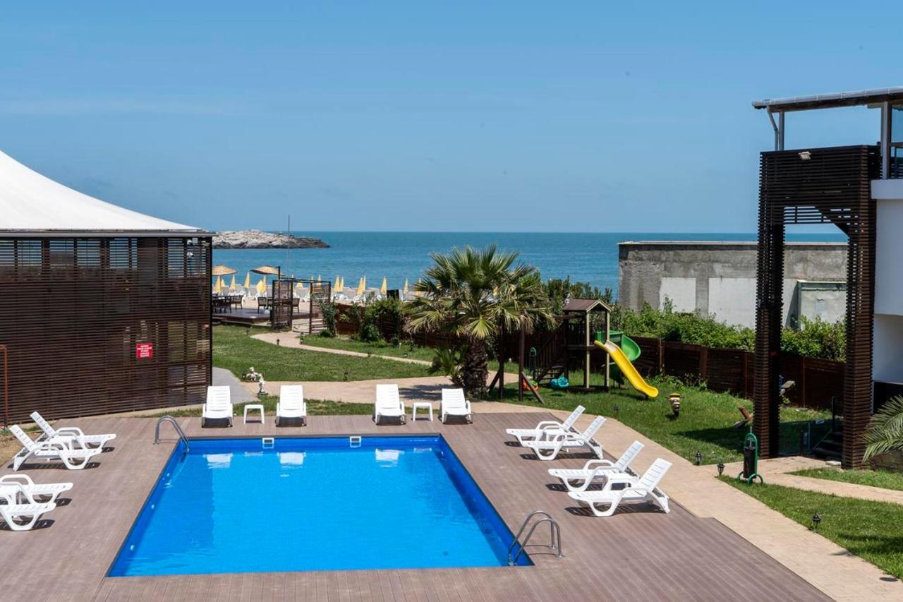 Karacakoy Mad Sea Beach Hotel מראה חיצוני תמונה