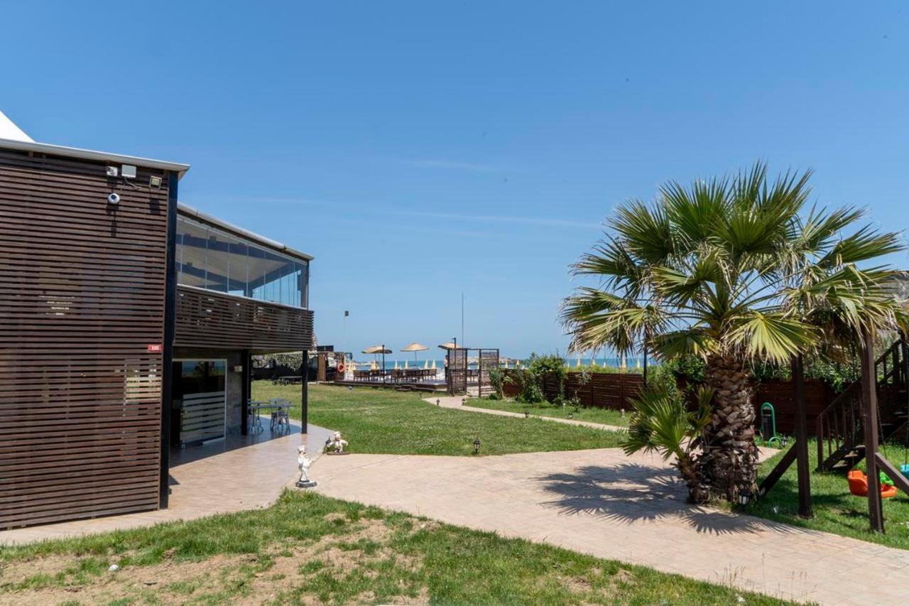 Karacakoy Mad Sea Beach Hotel מראה חיצוני תמונה